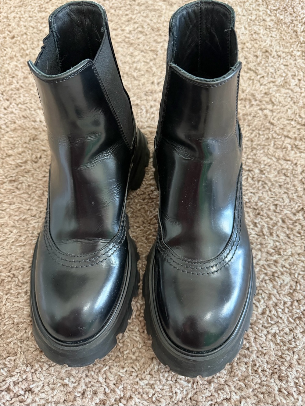 Alexander McQueen Wander Chelsea Women Size 37 Color Black